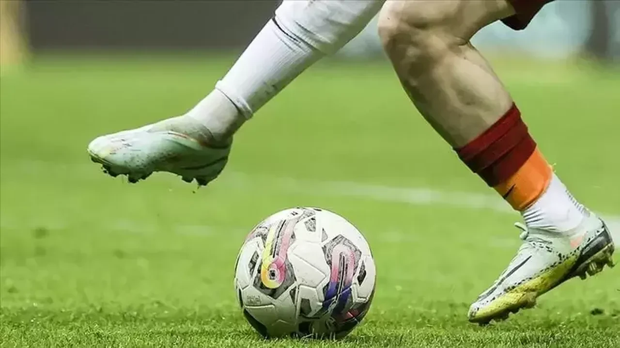 3 Ocak bugün hangi maçlar var? Barcelona Arsenal Juventus maç saati ve kanal bilgisi