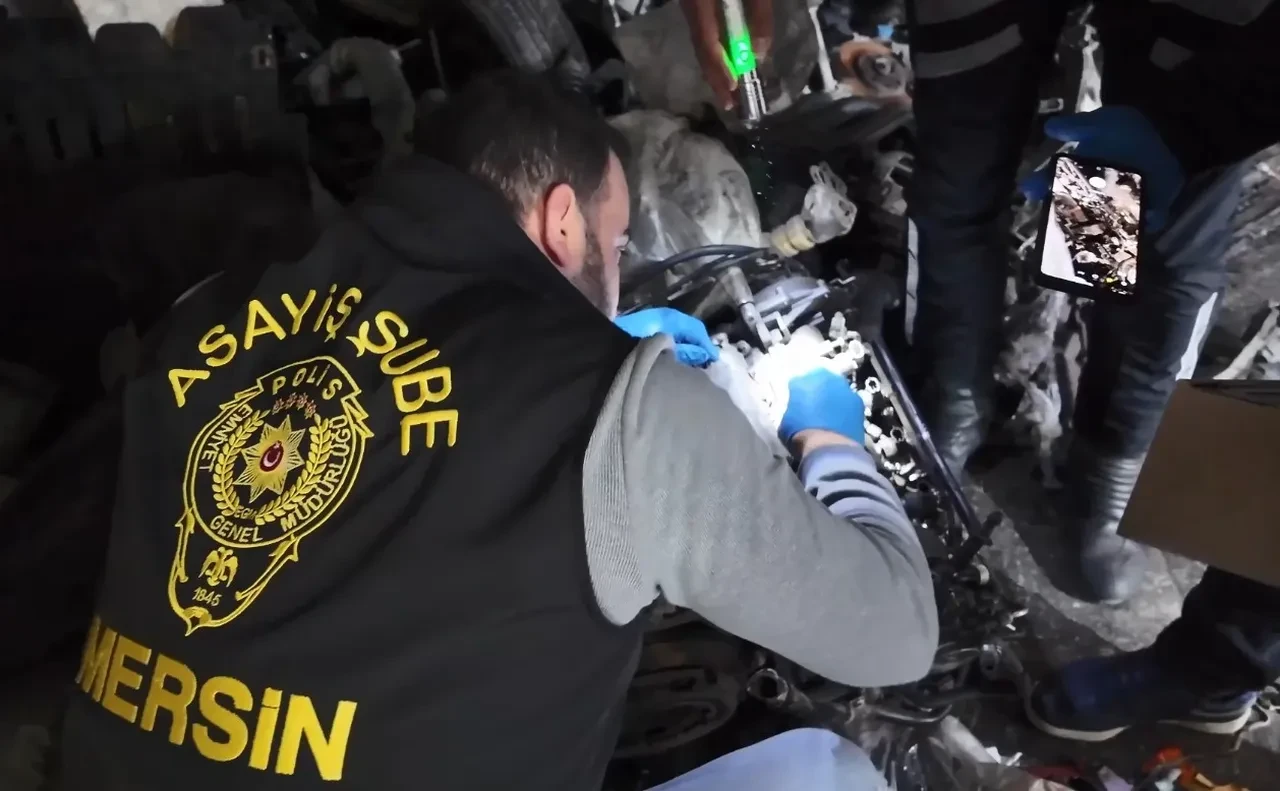 Mersin'de 1 milyar 180 milyonluk çeteye operasyon: Ağır hasarlı araçları tamir edilmiş gibi gösterdiler