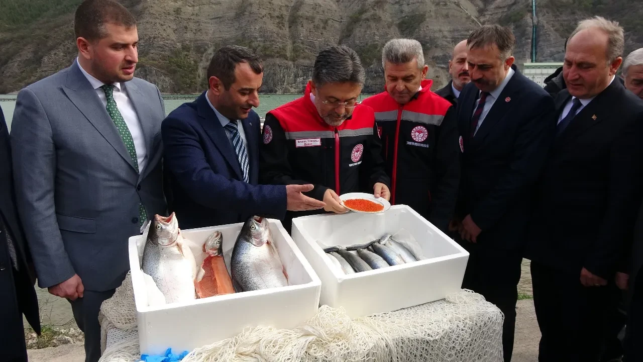 Bakan Yumaklı: Türk somonu ihracatı 500 milyon dolara ulaştı