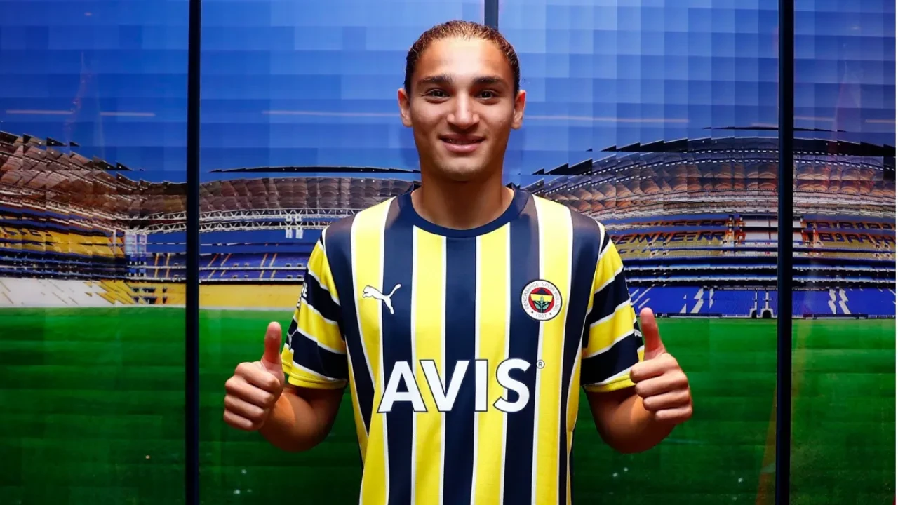 Çaykur Rizespor'dan genç stoper transferi: İstanbul'dan Karadeniz'e!