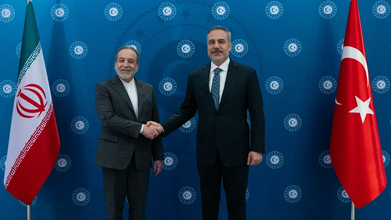 Dışişleri Bakanı Hakan Fidan, İranlı mevkidaşı Abbas Arakçi ile görüştü