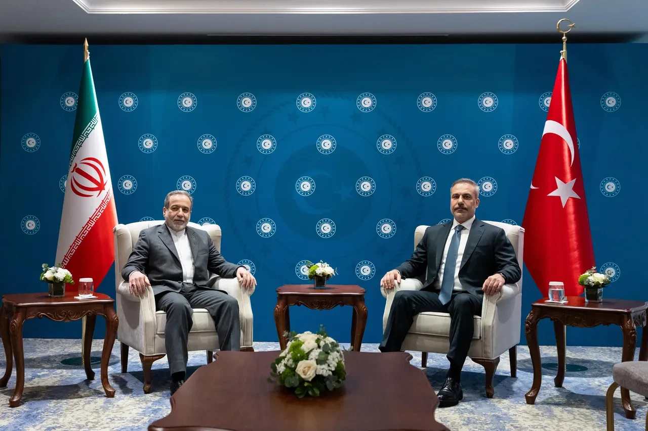 Dışişleri Bakanı Hakan Fidan, İranlı mevkidaşı Abbas Arakçi ile görüştü