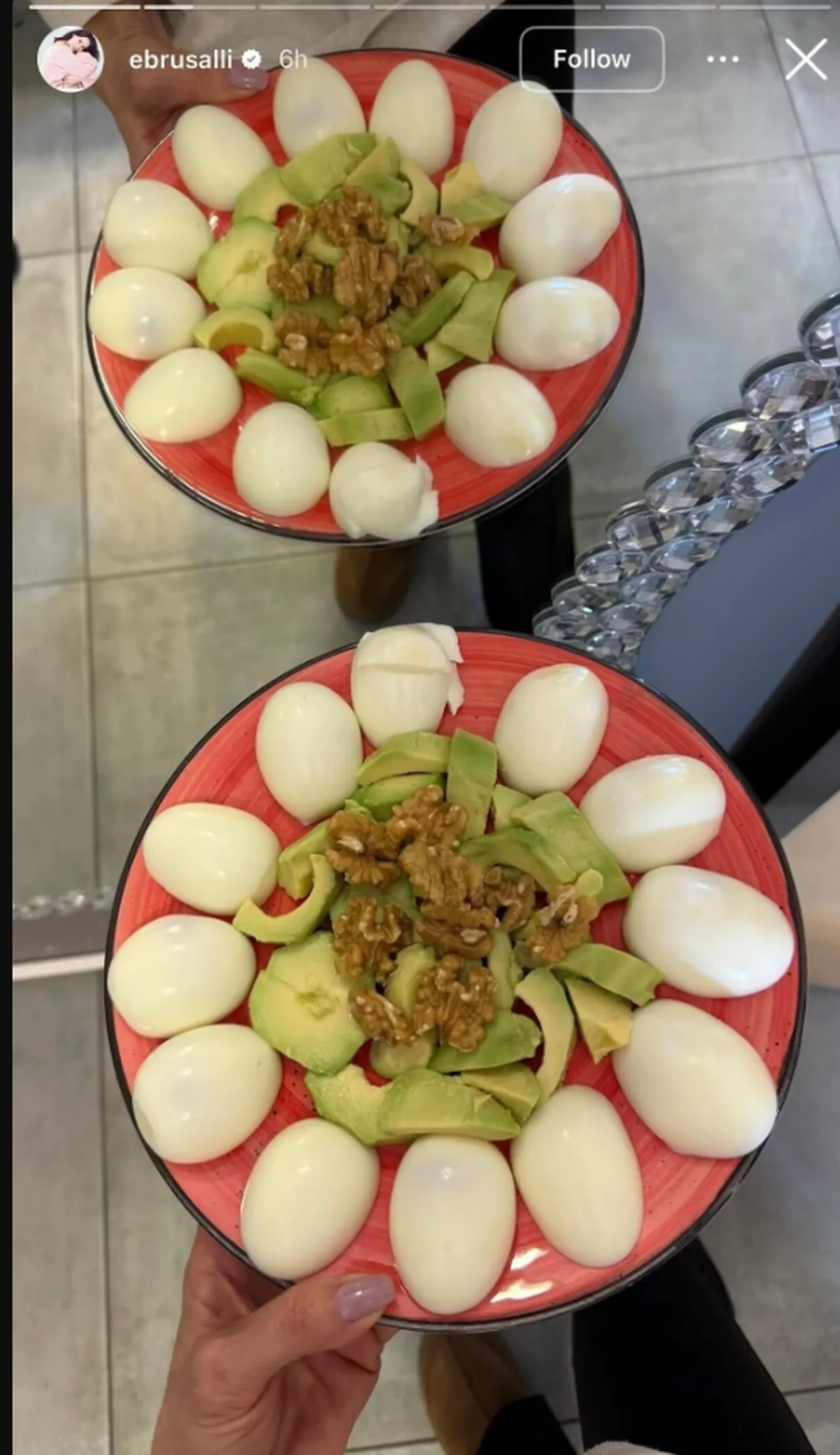 Ebru Şallı'nın kahvaltı tabağını görenler Çağla Şıkel'in paylaşımıyla kıyas yaptı 