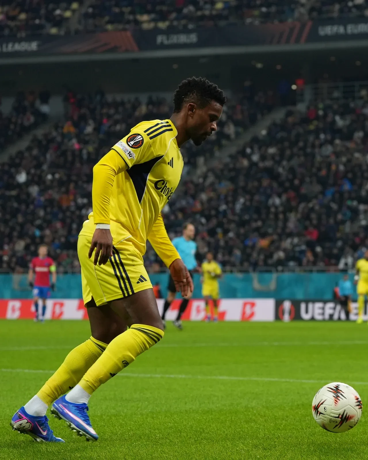 Fenerbahçe FCSB deplasmanında berabere kaldı: UEFA Avrupa Ligi'nde play-off zamanı!