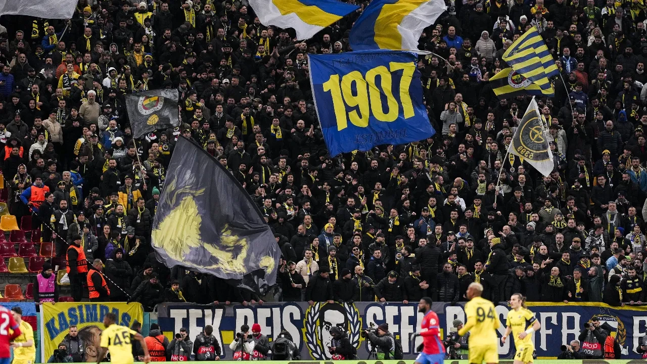 Fenerbahçe FCSB deplasmanında berabere kaldı: UEFA Avrupa Ligi'nde play-off zamanı!