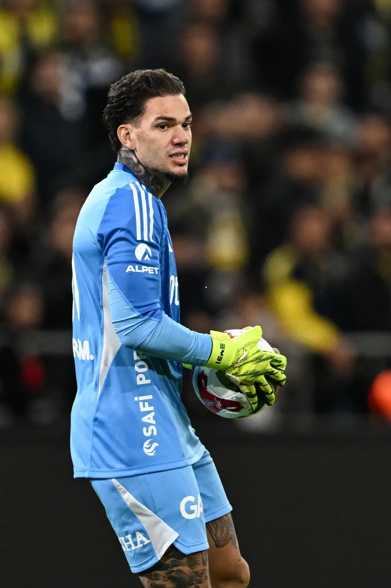 Fenerbahçe'nin FCSB beraberliğine Önder Özen'den net yorum: "Film koptu!"