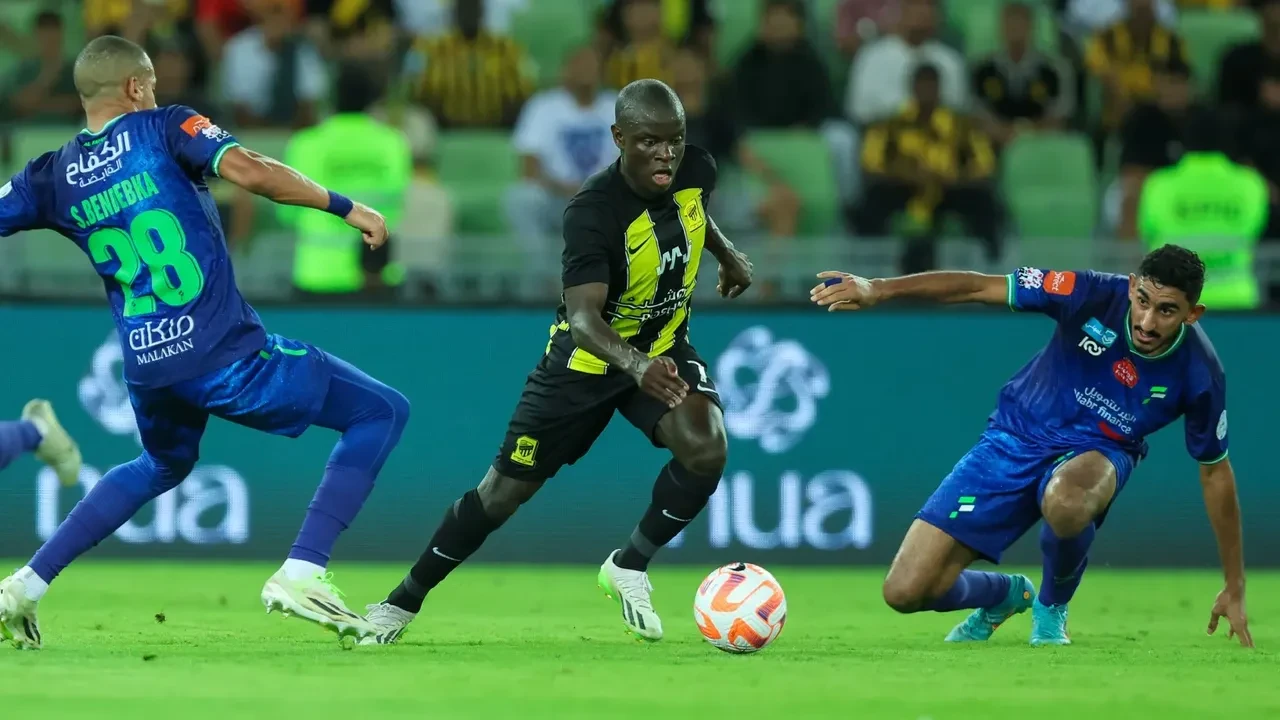 Fenerbahçe'nin N'Golo Kante transferinde algı operasyonu: Suudi Arabistan basınında sipariş haberler!