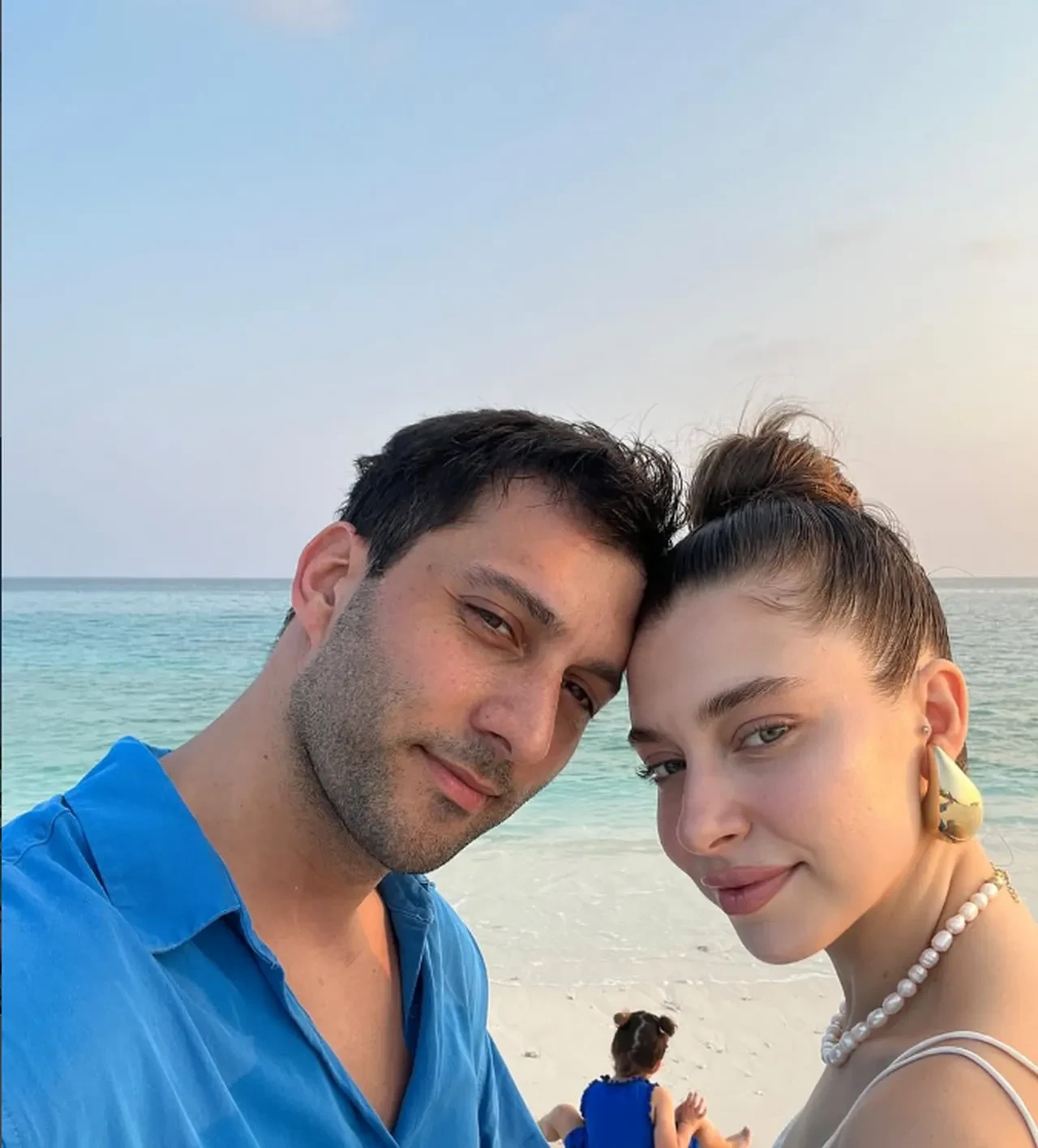 Hande Erçel'in ablası Gamze Erçel'e tepki üstüne tepki yağdı! Eşi Caner Yıldırım'ın savunması takipçilerini kızdırdı 