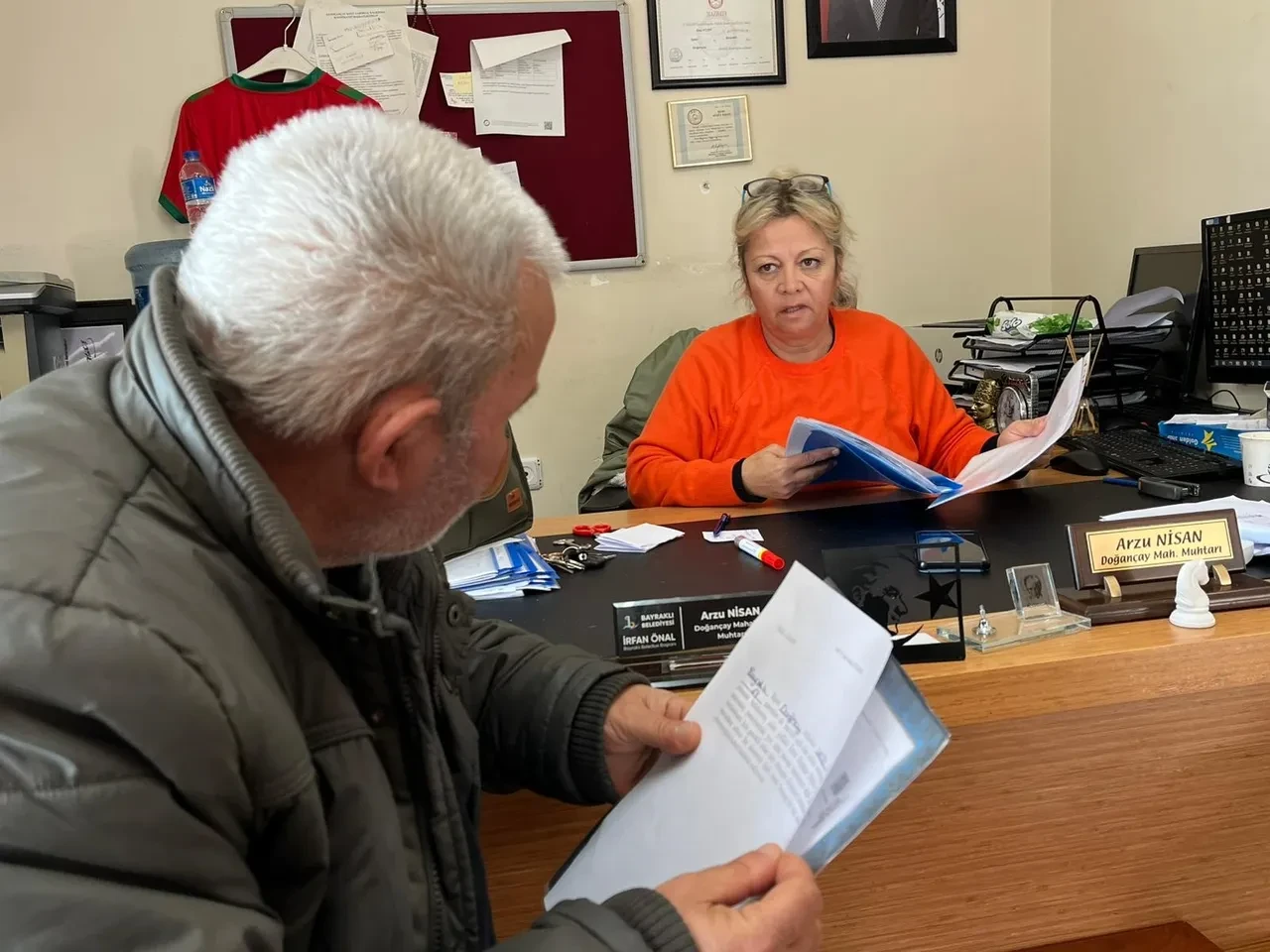 Babasının vasiyetiyle seçimlere girdi! Mobil Muhtar, Doğançay’ın ‘Tek Kraliçesi’ oldu!