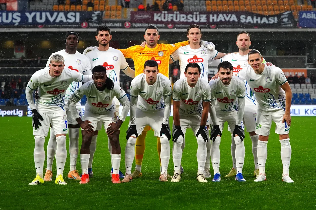 Başakşehir ve Çaykur Rizespor'dan 4 gollü maç!