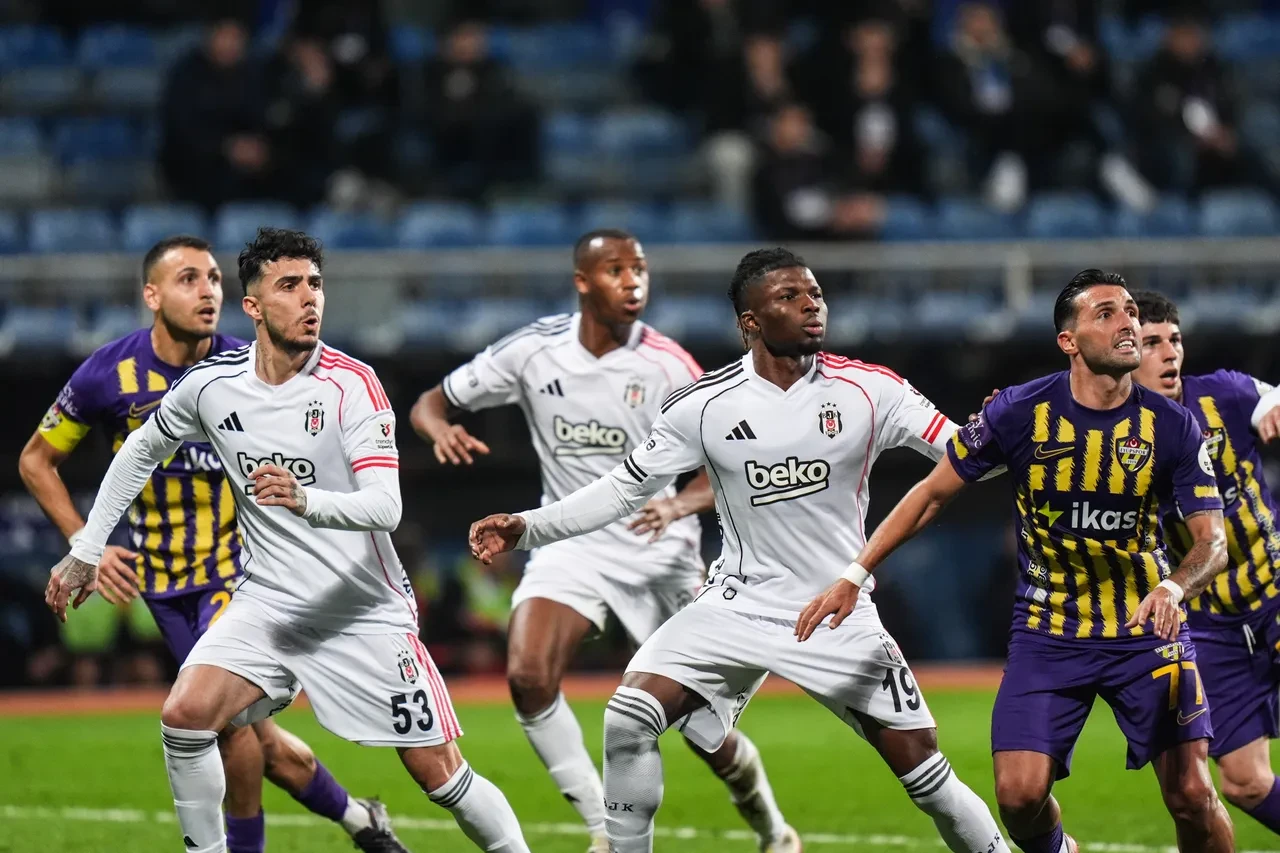 Beşiktaş Konyaspor CANLI nereden izlenir? Beşiktaş Konyaspor maçı ilk 11’ler belli oldu