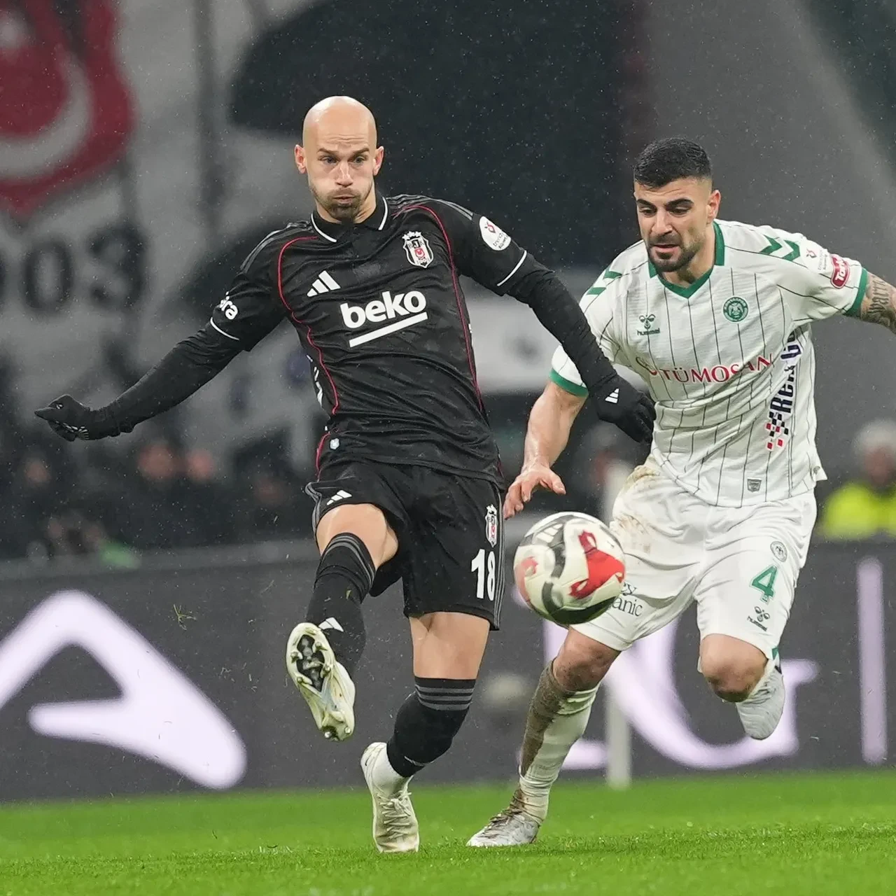 Beşiktaş Konyaspor'u mağlup etti: Yeni transfer Kristjan Asllani kırmızı kart gördü!