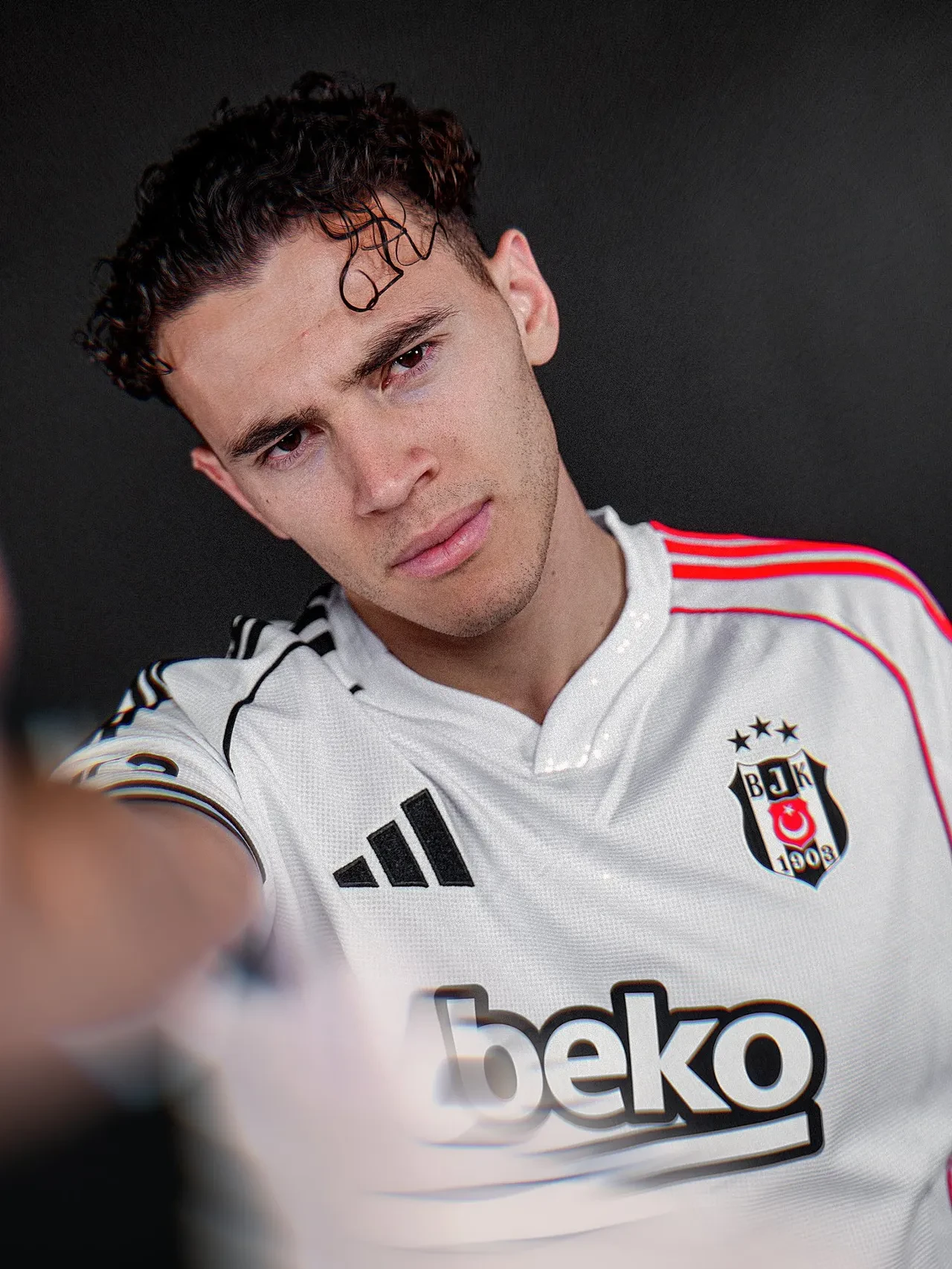 Fenerbahçe ve Beşiktaş'ın transfer hamleleri süreci değiştirdi: Galatasaray orta sahasında çarpıcı detay!