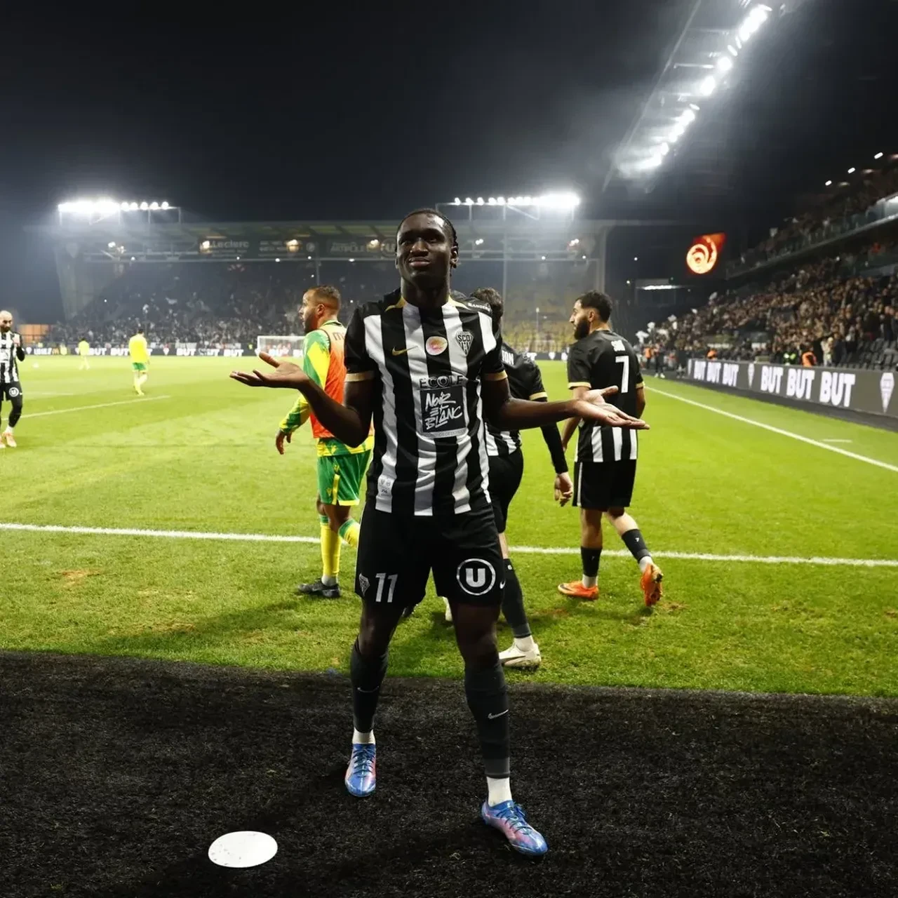 Fenerbahçe'nin yeni forvetinin İstanbul'a geliş tarihi belli oldu!