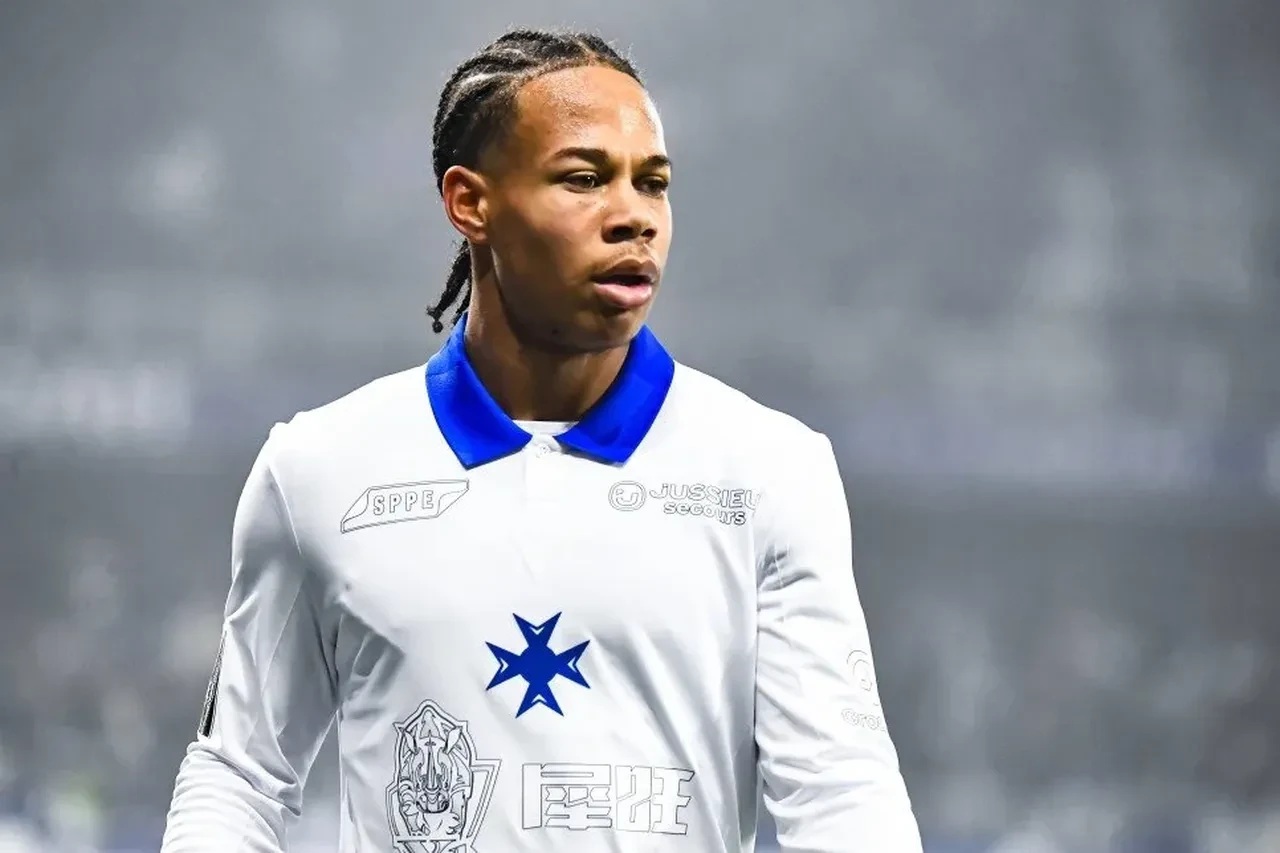 Galatasaray'da çifte transfer operasyonu! Orta sahaya 2 yıldız oyuncu geliyor!