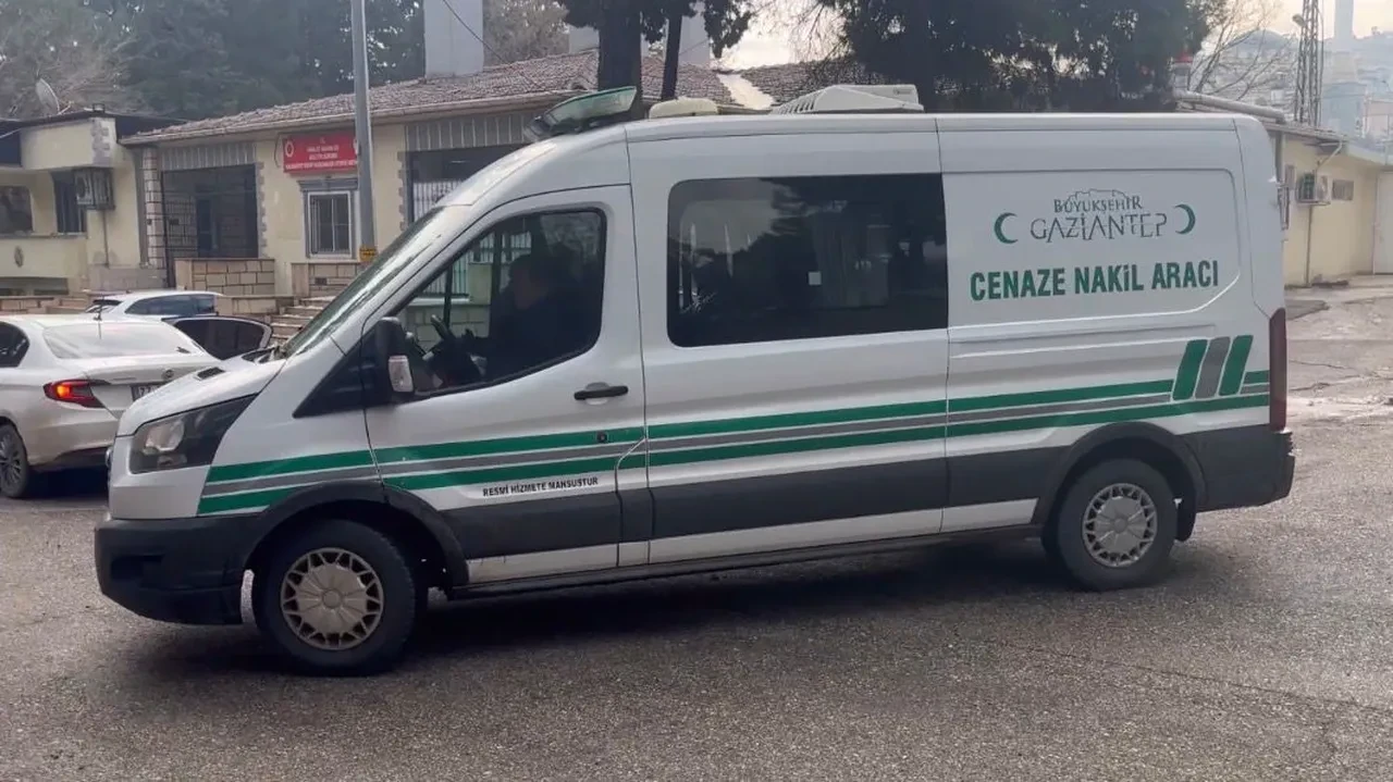 Gaziantep'te feci trafik kazası! 1 kişi öldü, 6 kişi yaralandı