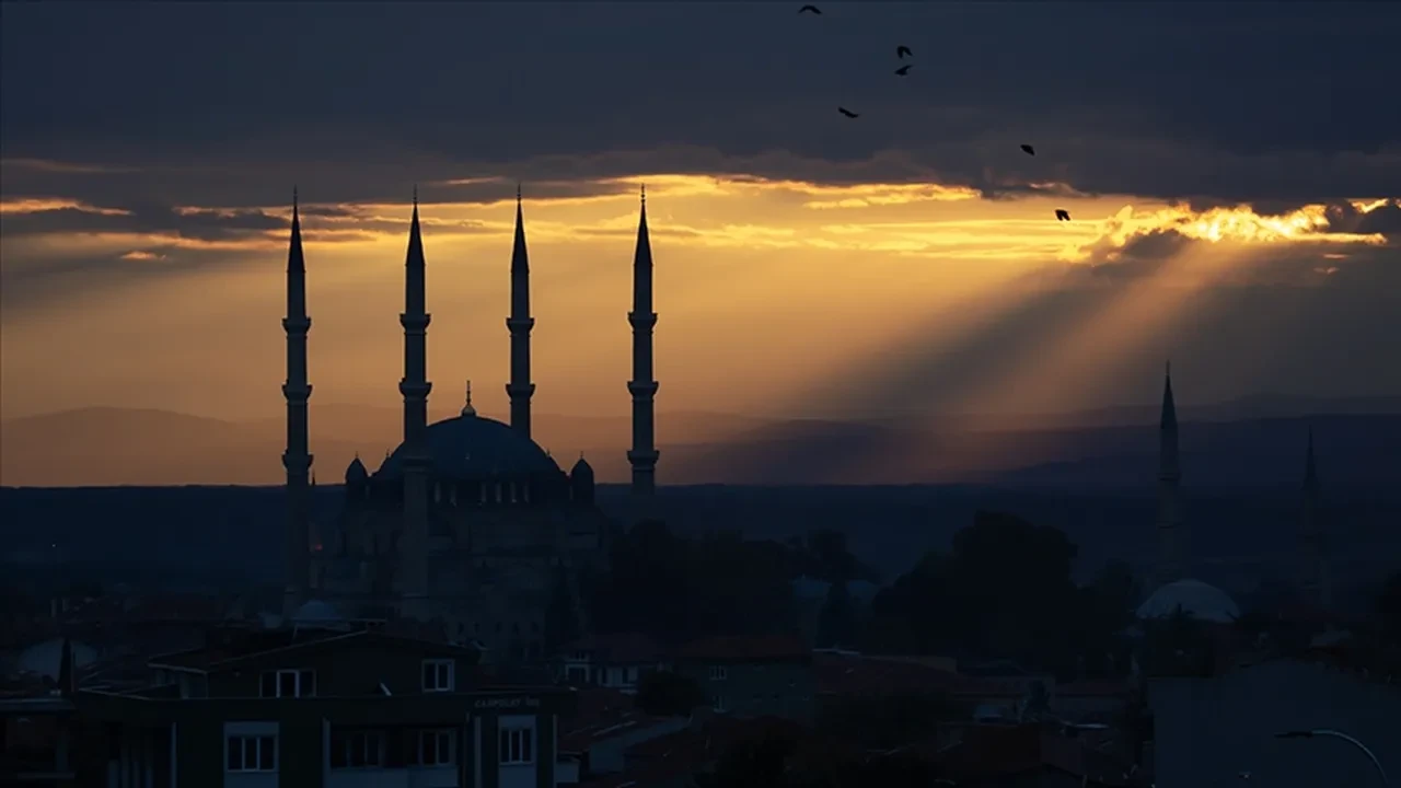 Şaban ayının 13. 14. 15. günü ne zaman? 2026 Şaban ayı takvimi!