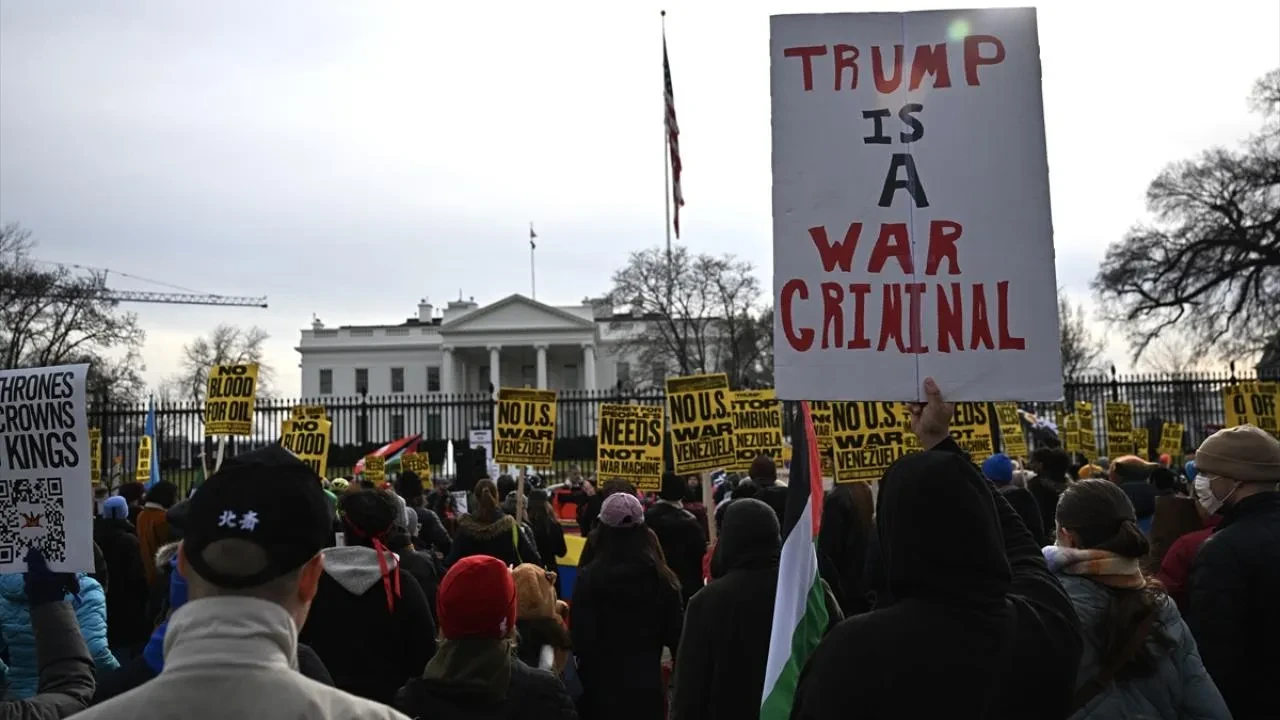 ABD'de Maduro protestosu! Binlerce kişi Venezuela için sokakta