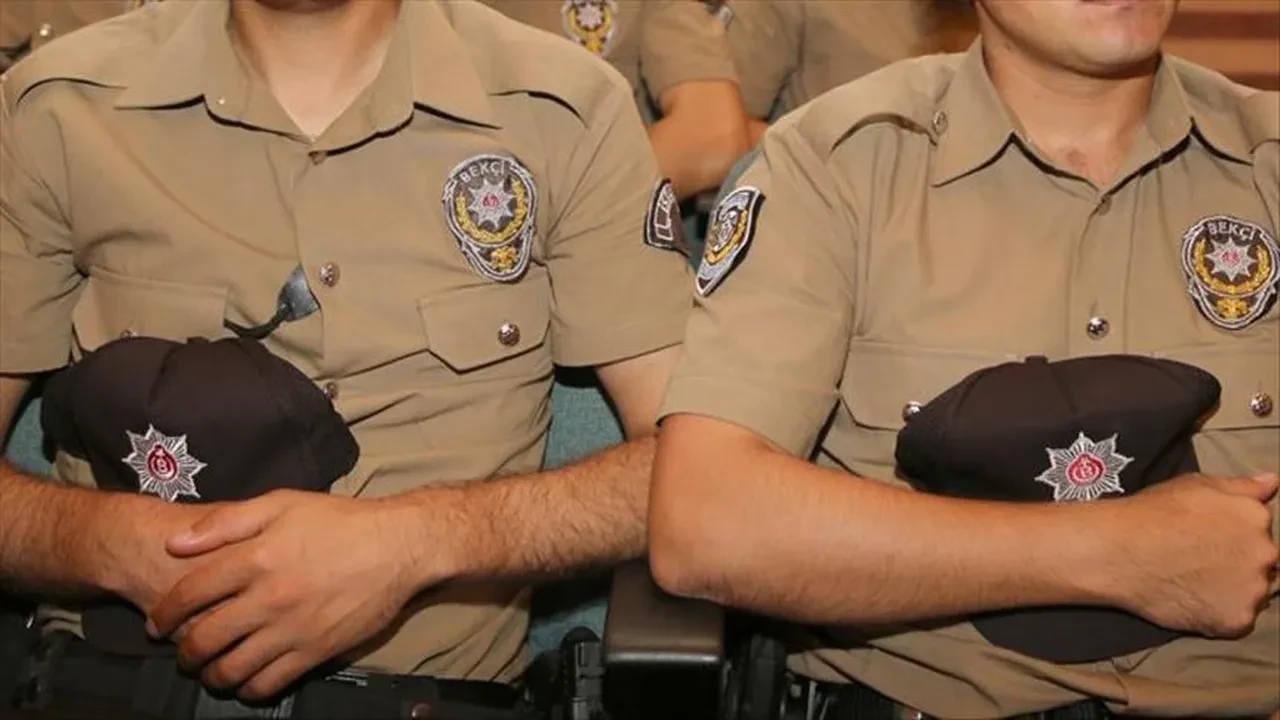 Bekçi maaşları ne kadar oldu? EGM 2026 Ocak Çarşı ve Mahalle Bekçisi zam oranları hesaplaması