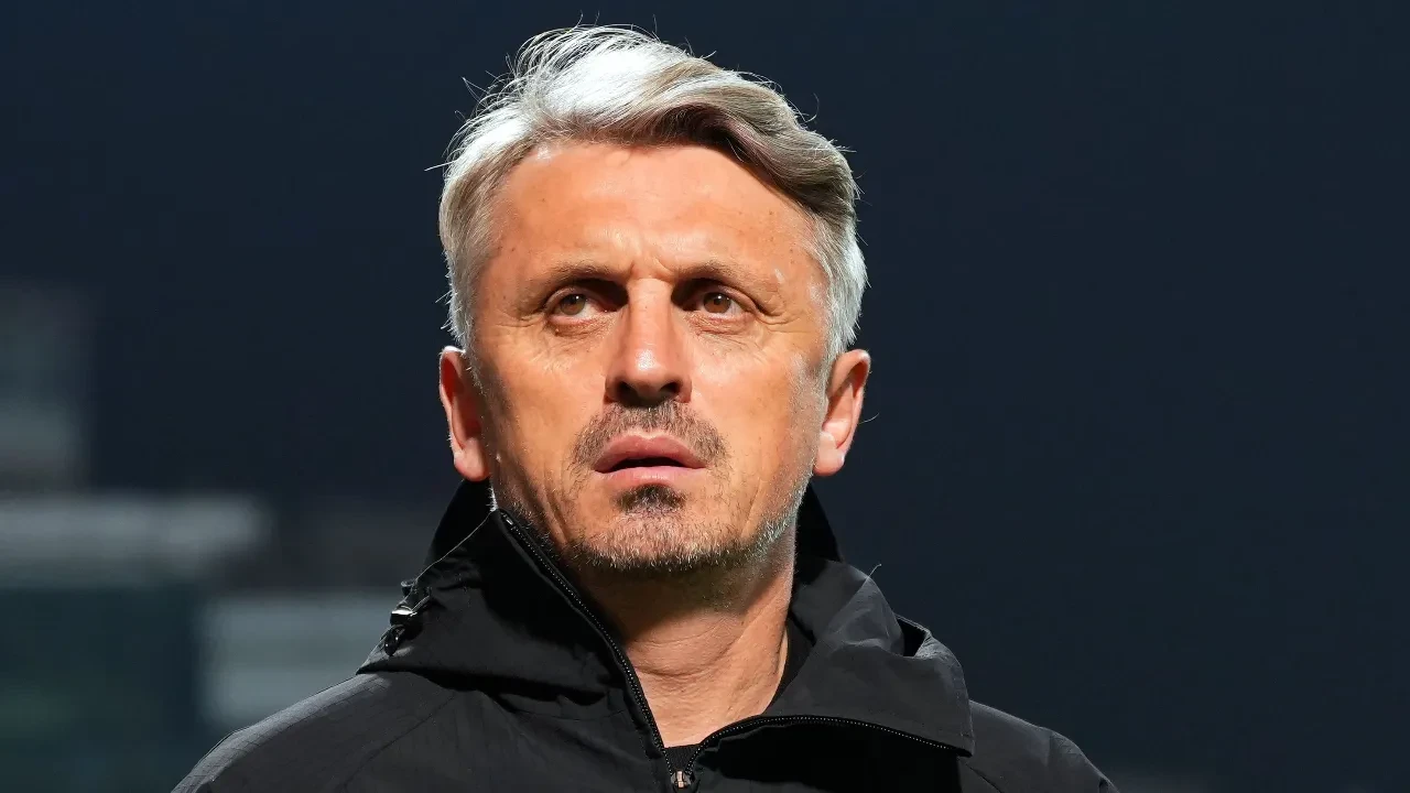 Eyüpspor'da teknik adam krizi büyüyor! Orhan Ak ile yollar ayrıldı