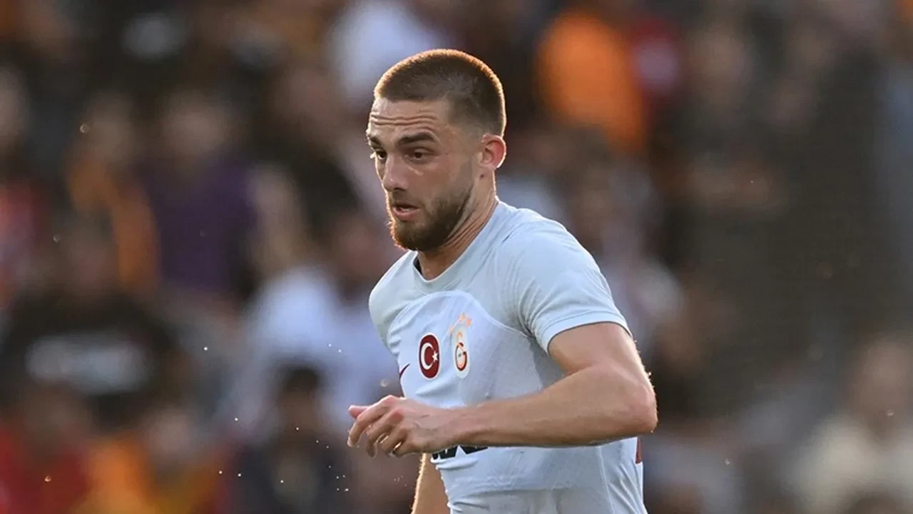 /spor/galatasarayda-berkan-kutlu-ile-yollar-ayrildi-3274575