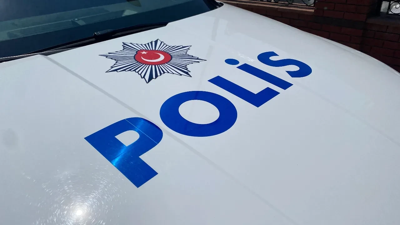 Aranan 80 kişi kıskıvrak yakalandı