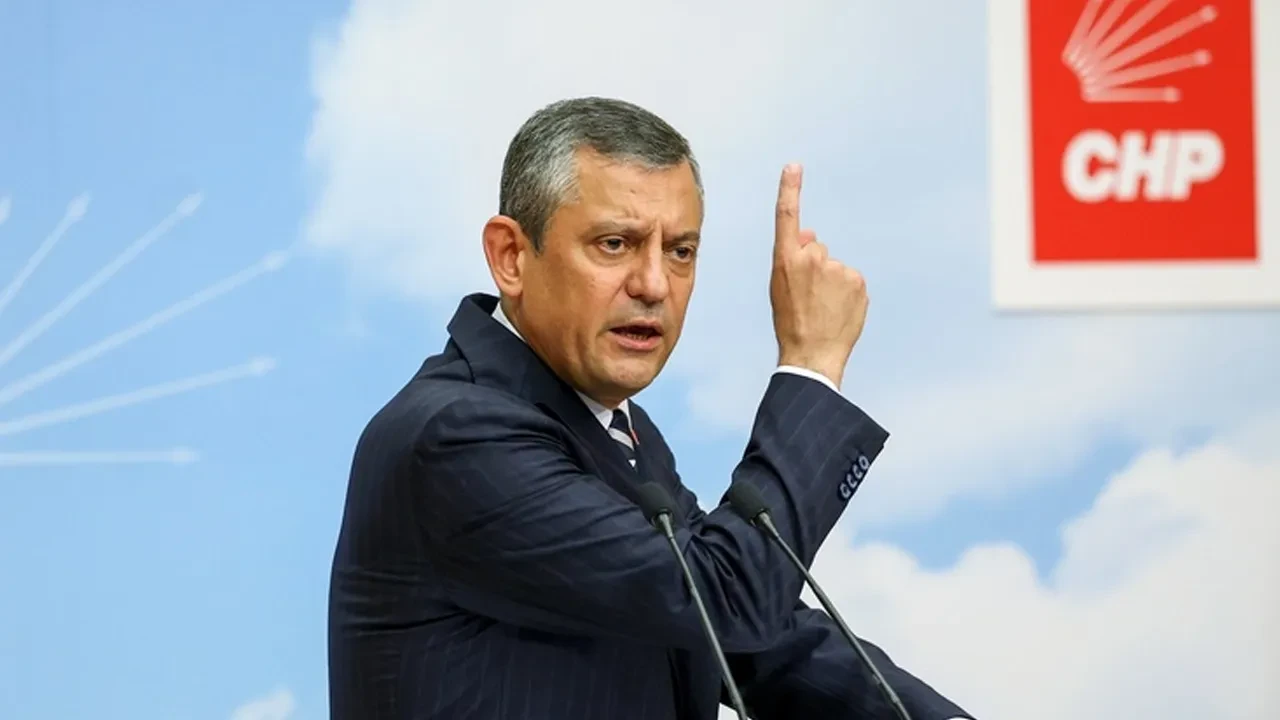 Cumhurbaşkanlığı seçim anketi açıklandı! Fark açılmaya devam ediyor: İşte zirvedeki isim 