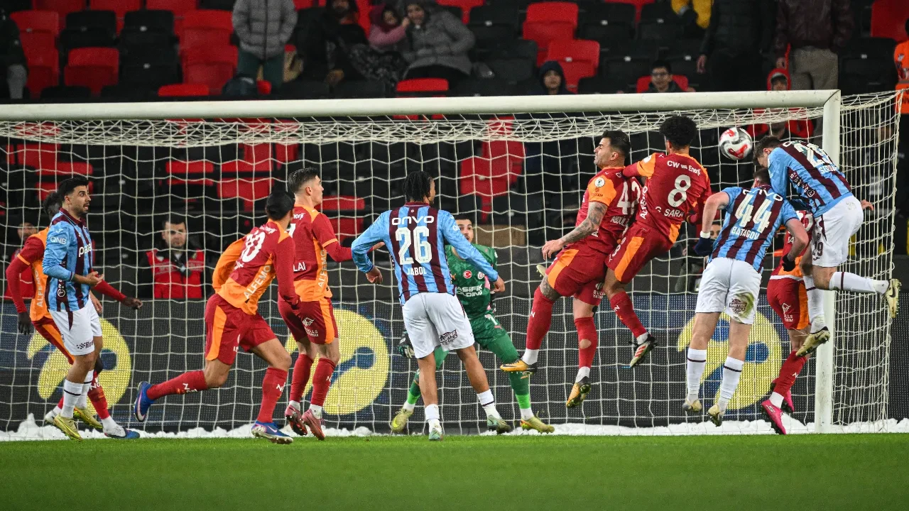 Süper Kupa'da final bileti Galatasaray'ın oldu! Galatasaray 4-1 Trabzonspor