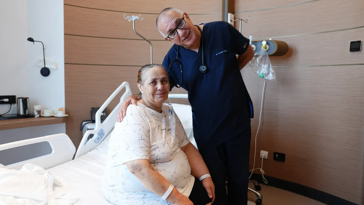 Avrupa'da çare bulunmadı, Türkiye'de hayata tutundu! Tıp literatürüne geçen başarı