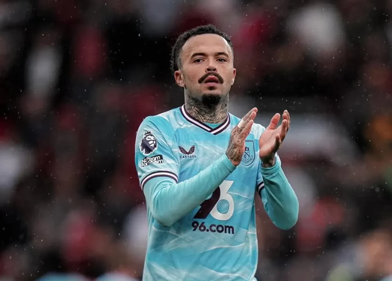 Beşiktaş'a yeni sol bek! Siyah-beyazlılar Hartman'ın peşinde