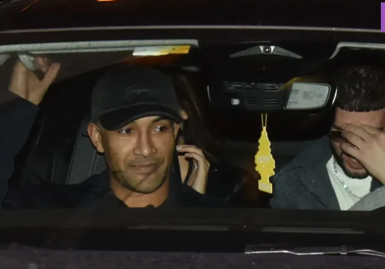 Devrim Özkan'dan kafa karıştıran gece gezmesi! Yüzünü saklamaya çalışsa da başarılı olamadı