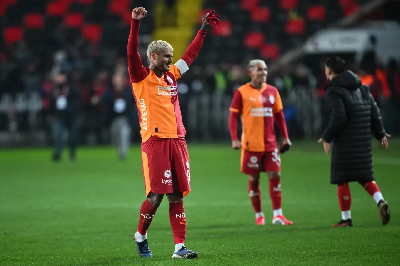 Dursun Özbek'ten Fenerbahçe'ye gönderme: Yarım kalan hesabımız var