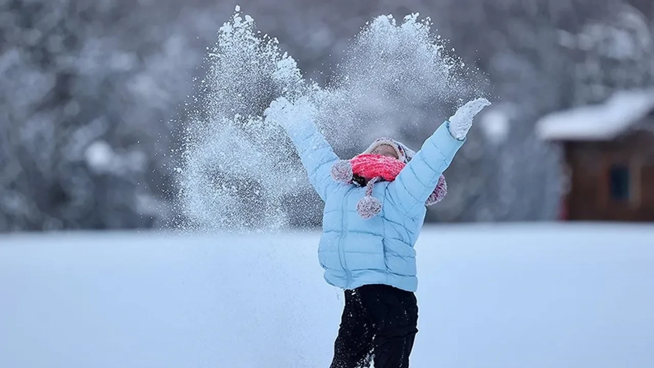 Eğitime kar molası! Tatil haberleri peş peşe geliyor