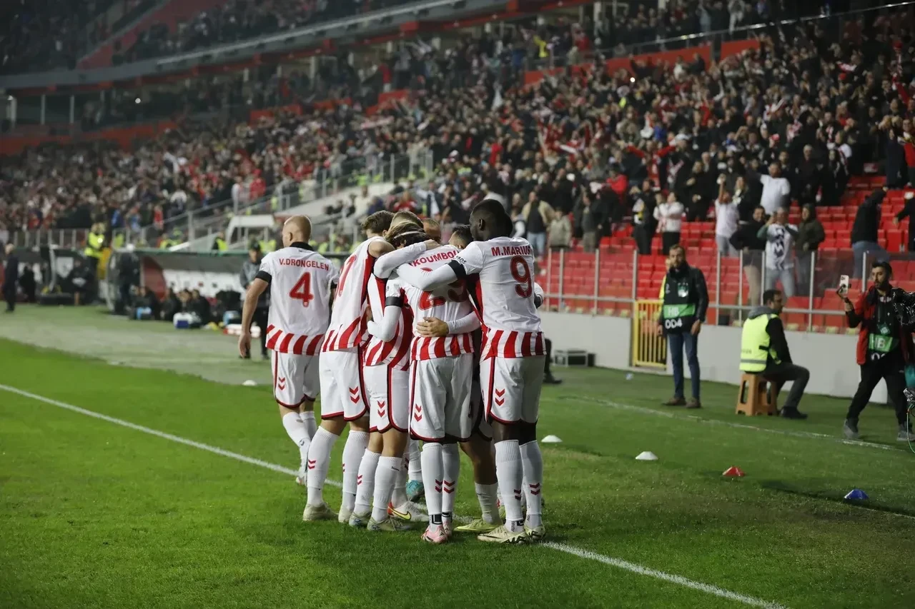 Fenerbahçe Samsunspor maç kadrosu, muhtemel ilk 11! FB'de 8, Samsunspor'da 6 futbolcu oynamayacak