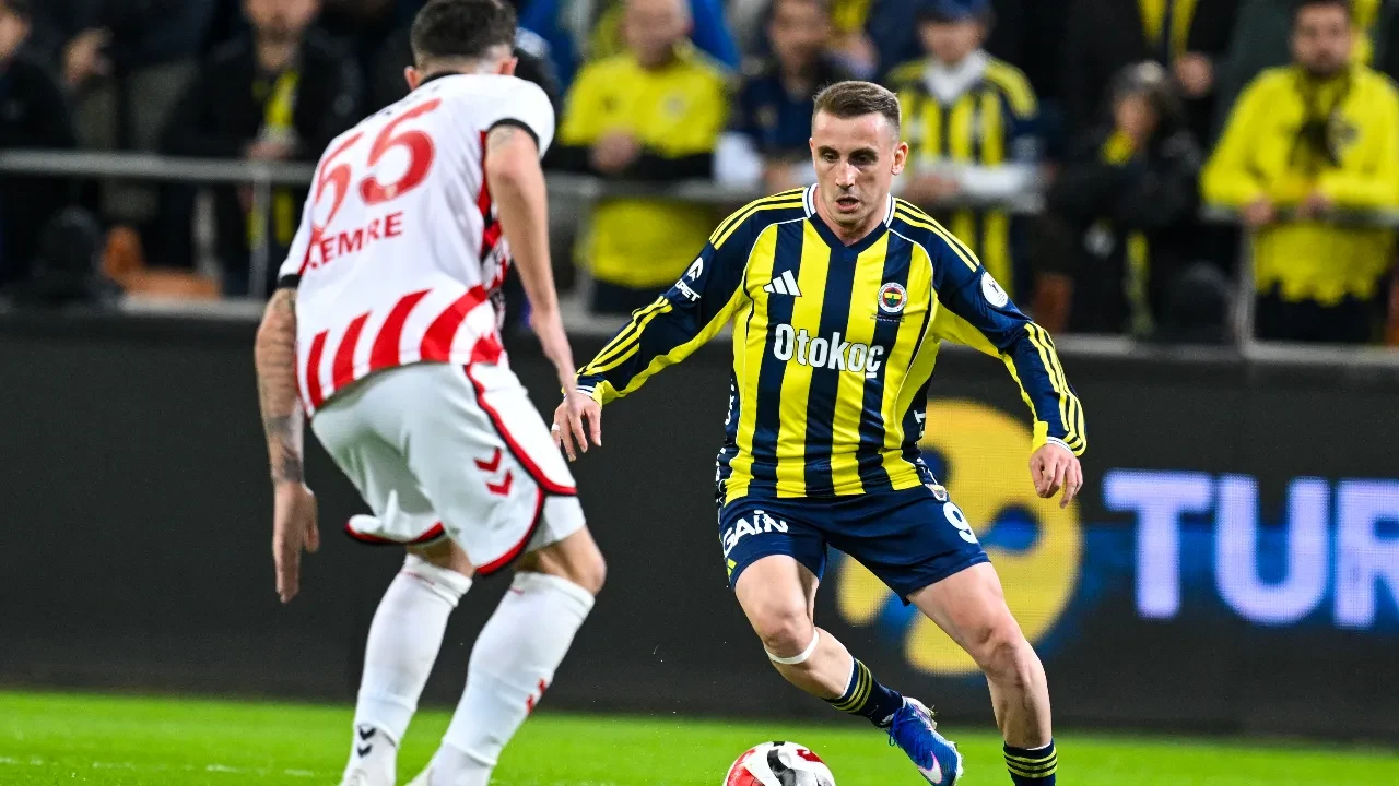 Galatasaray'ın Süper Kupa rakibi belli oldu! Fenerbahçe Samsunspor'u yenerek finale çıktı