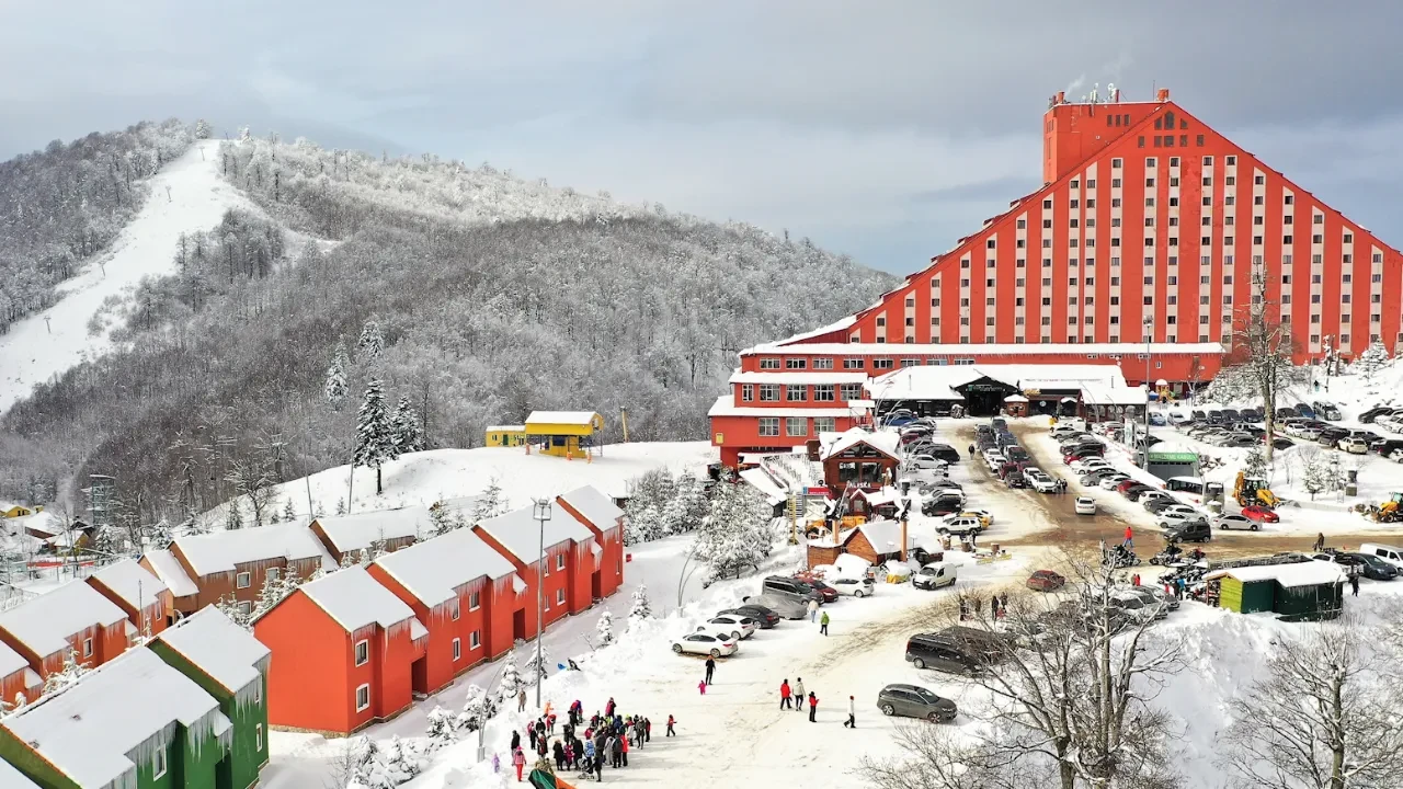 Kayak merkezi Kartepe'deki Green Park Kartepe Otel'in ruhsatı iptal edildi: Uyarıları hiçe saydılar!