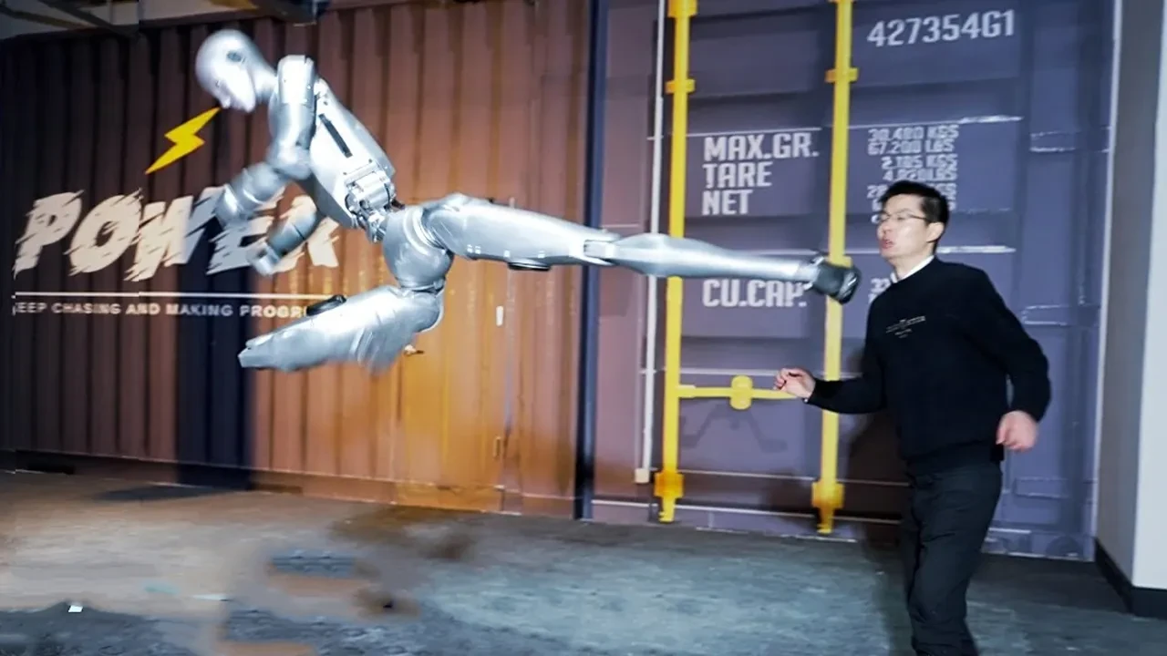 Kung-fu ustası değil robot: Çinli Unitree H2 sınırları aştı