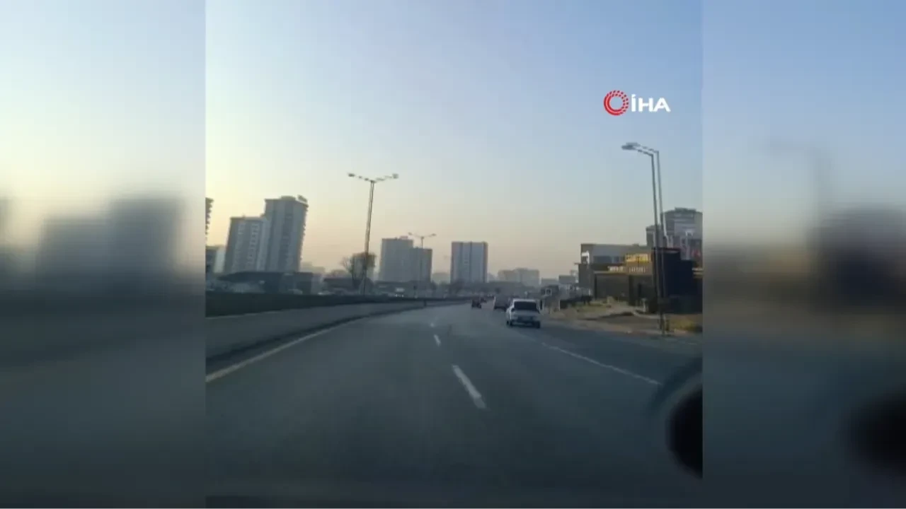 Zincirleme trafik kazası kamerada!