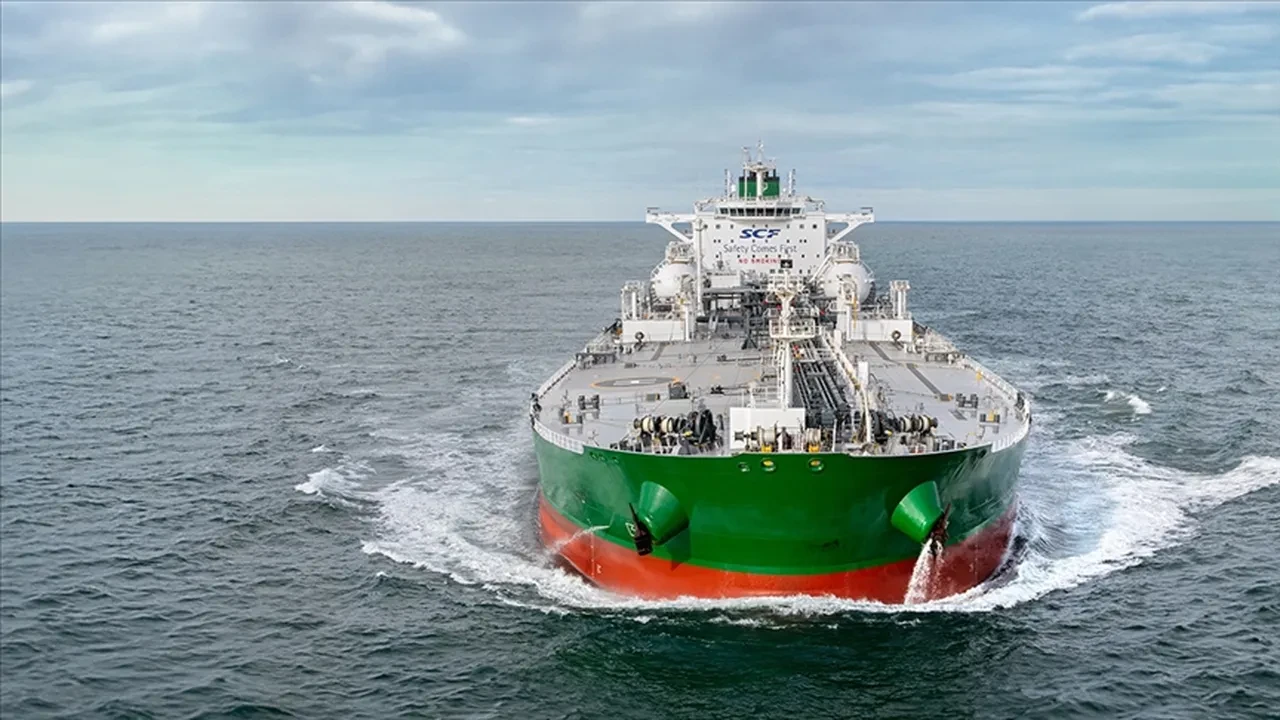 ABD Kuzey Atlantik'te Rusya bayraklı gemiye el koydu! Venezuela detayı da var