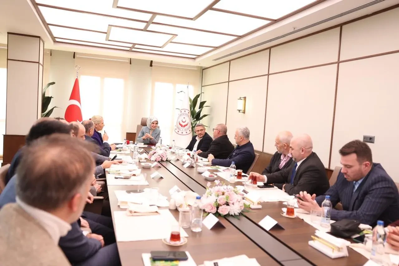 Bakan Göktaş: Aile ve Gençlik Fonu'ndan 4 bin 715 genç yararlandı