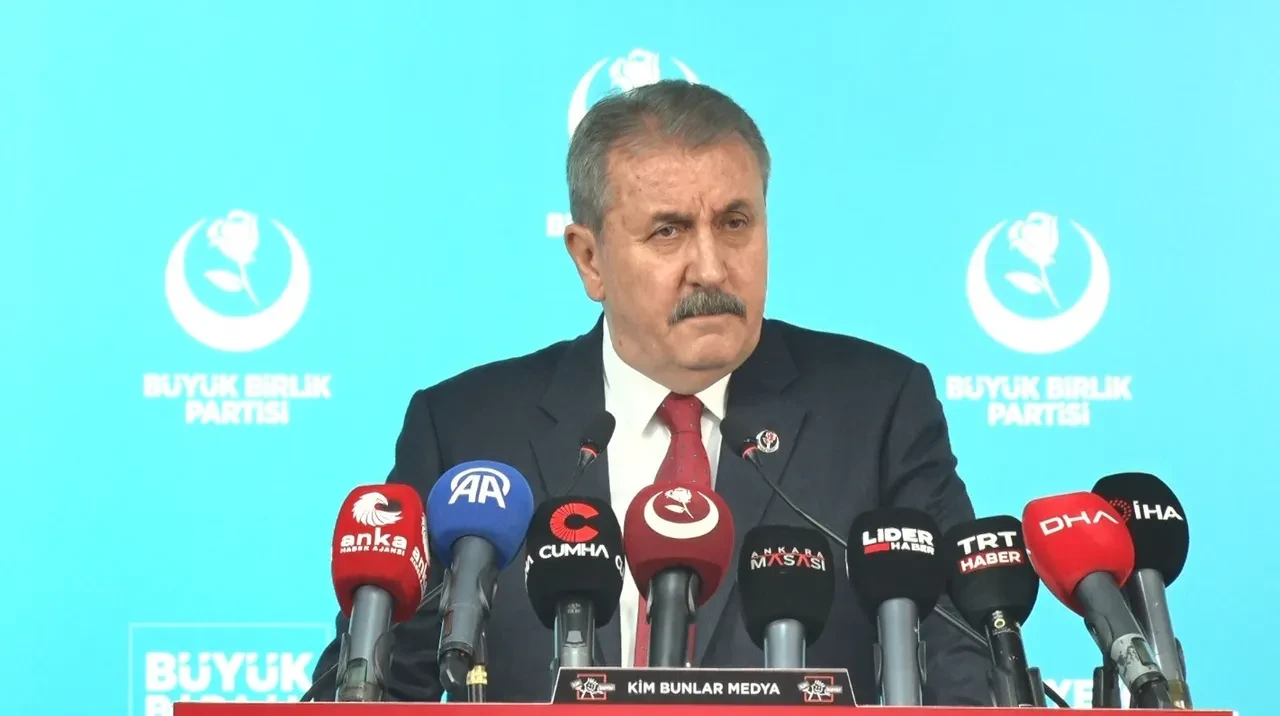 Mustafa Destici'den emekli ve asgari ücretli için kritik çağrı! 'Bu kesime destek ödemeleri yapılsın'