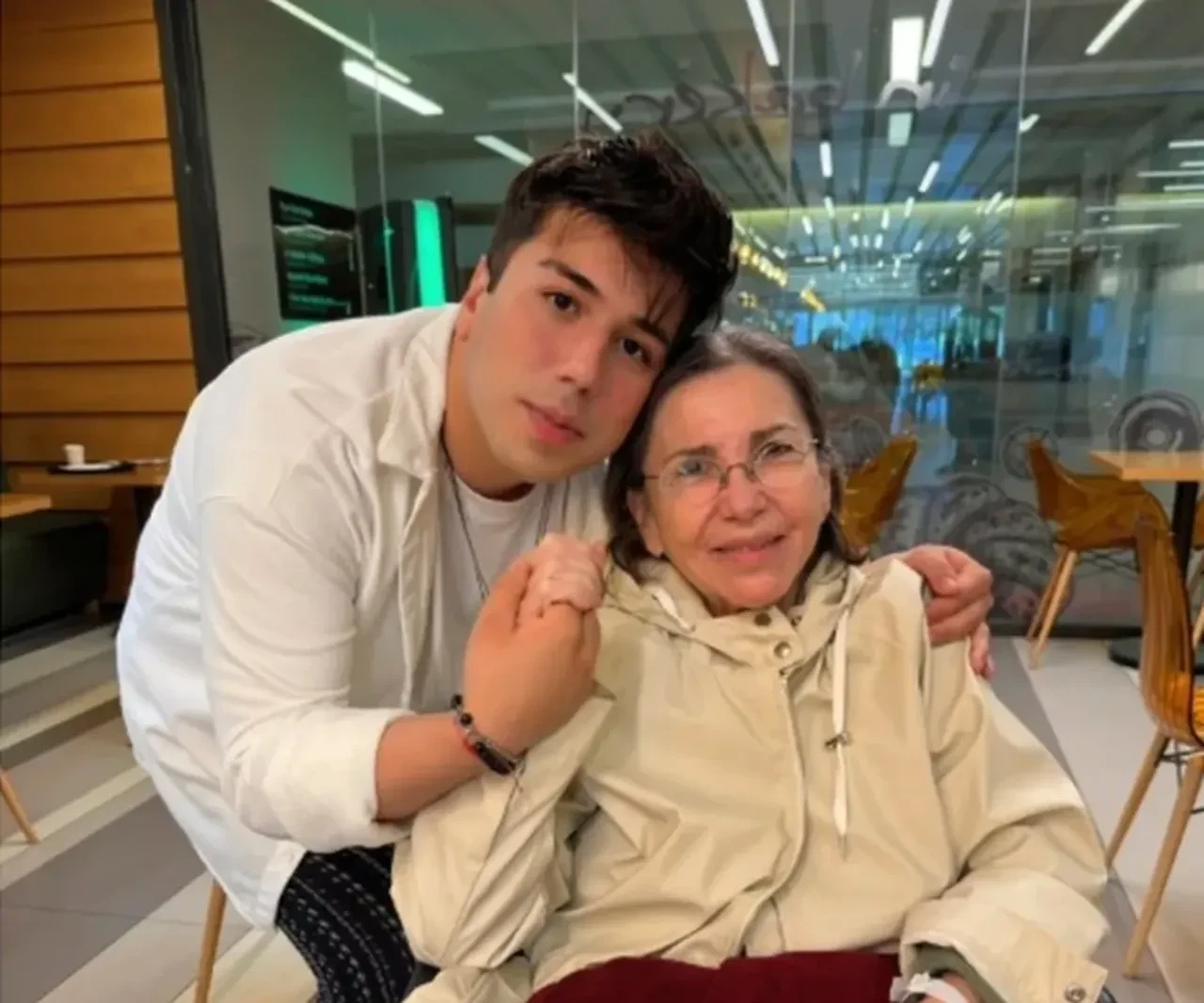 Pankreas kanseriyle mücadele eden Gül Onat son halini paylaştı! Takipçilerinden beğeni yağdı 