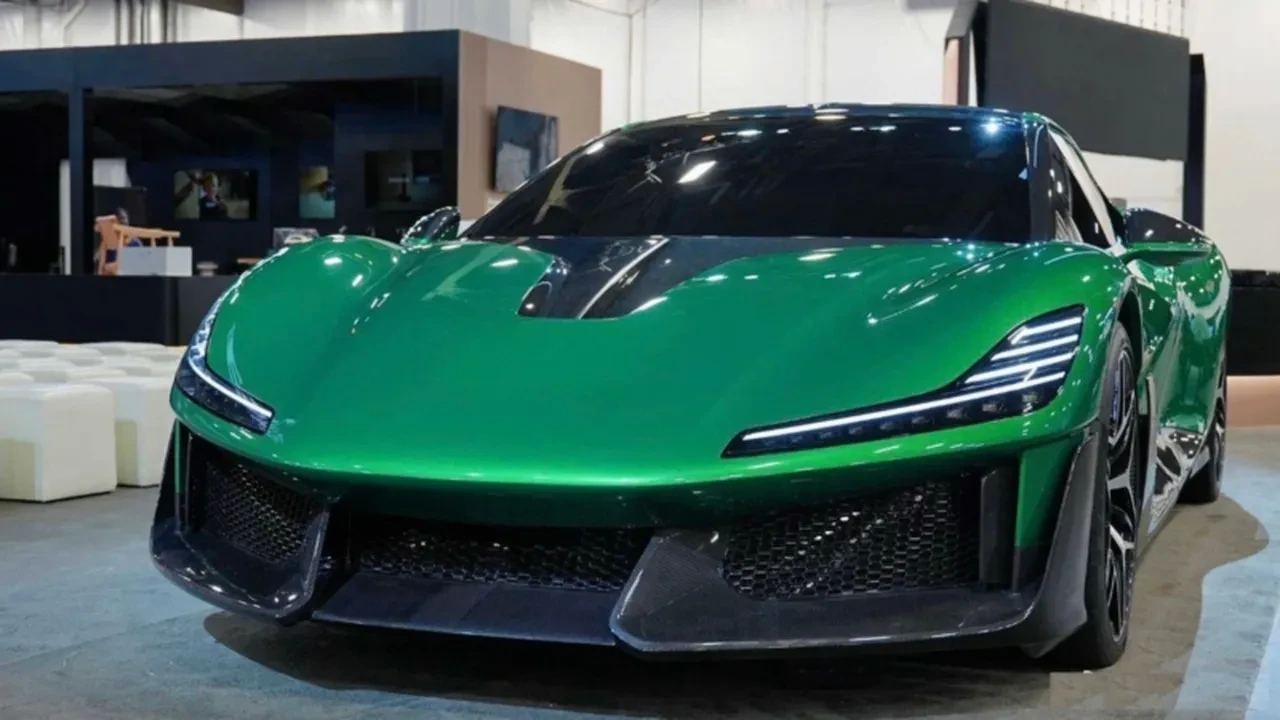 Robot süpürge üreticisi süper otomobil yaptı