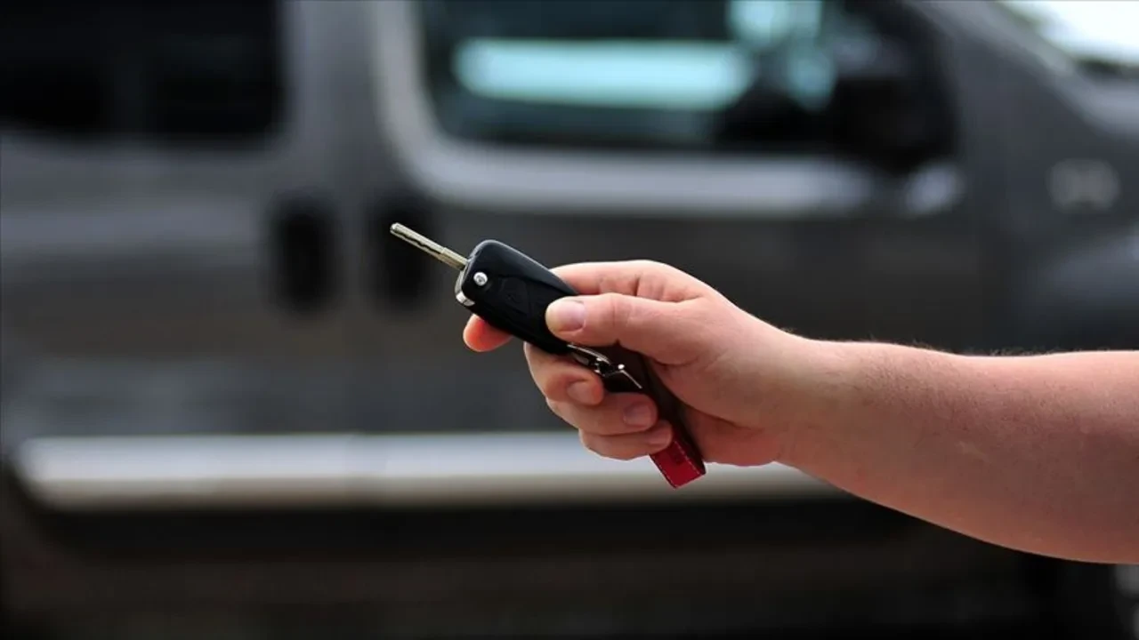 Satış şampiyonu araçlar belli oldu! Geçtiğimiz ay en çok satılan otomobiller piyasaya damga vurdu