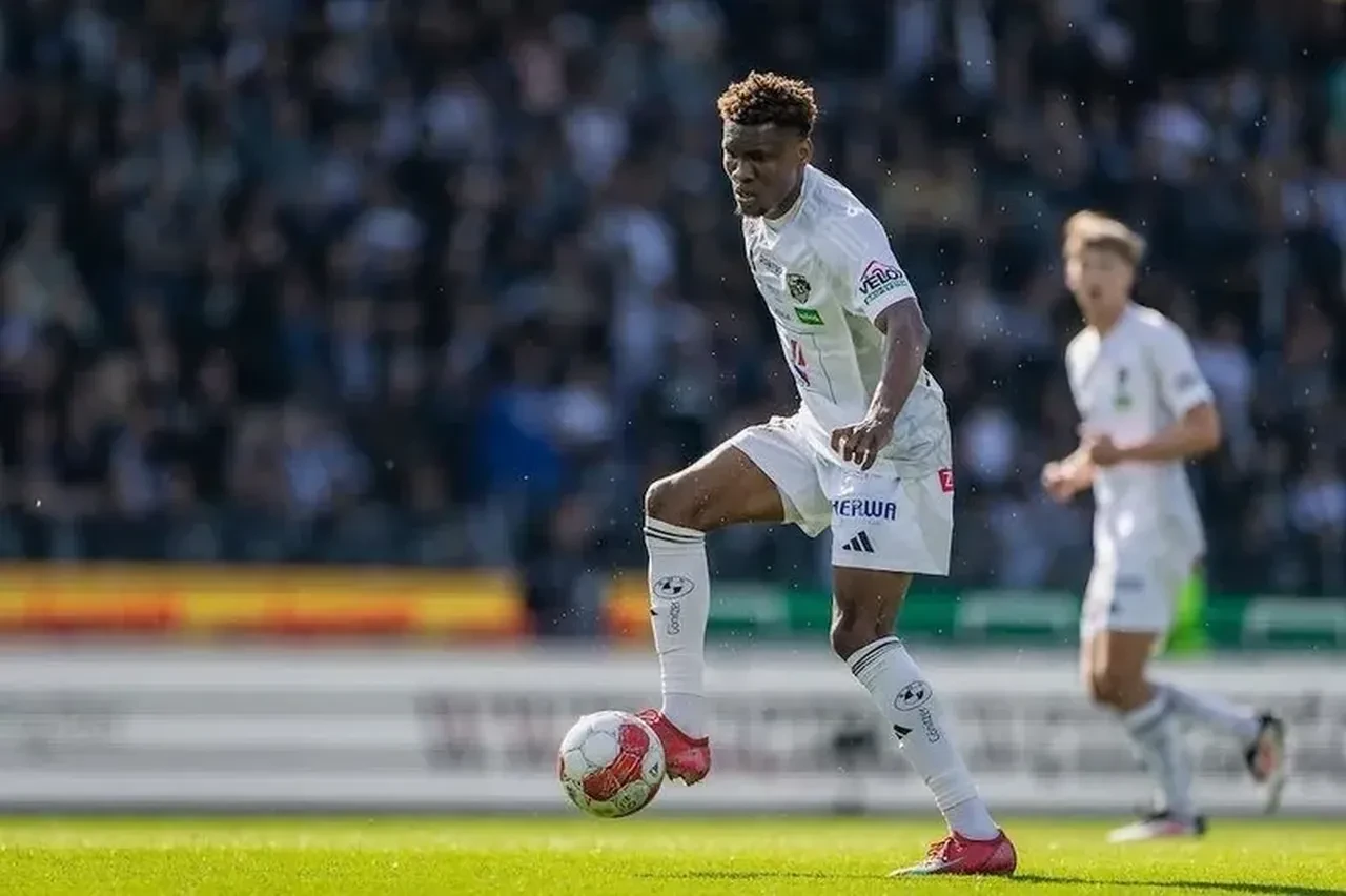 Trabzonspor yeni transferi Chibuike Nwaiwu'ya kavuştu