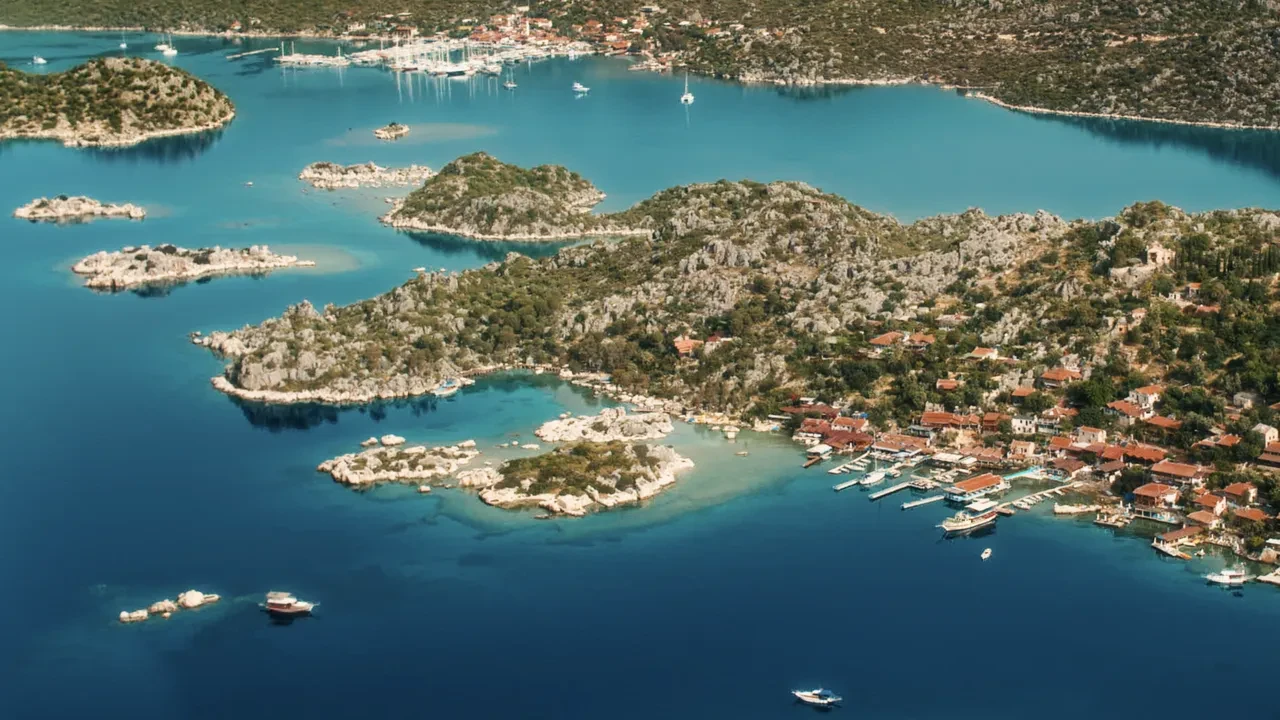 Türkiye turizm tanıtımında yapay zeka dönemi: 'Antalya, Piece Of Art' 9 dilde, 200’ün üzerinde ülkede küresel yayında!