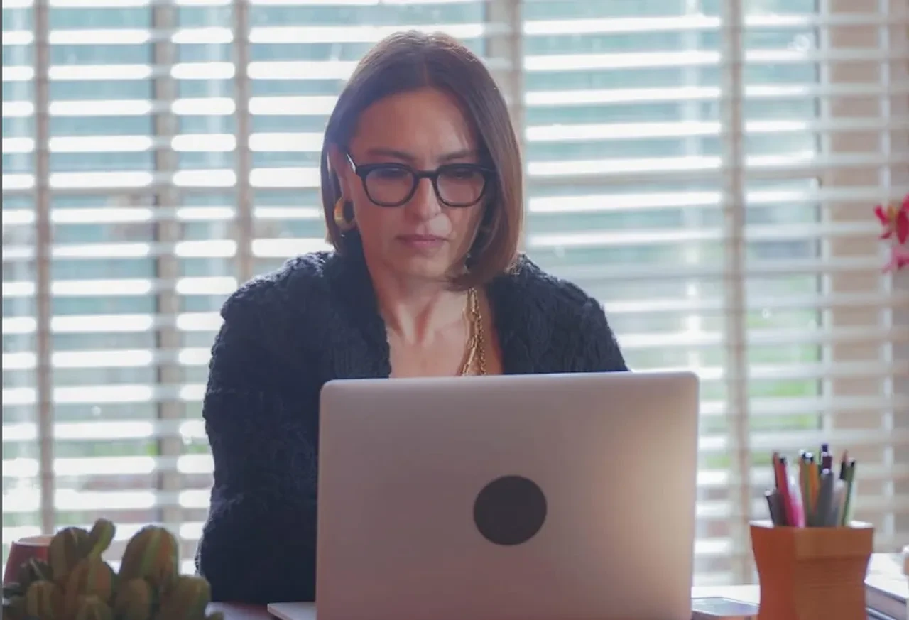 Ayça Bingöl Kıskanmak dizisinin kadrosunda 