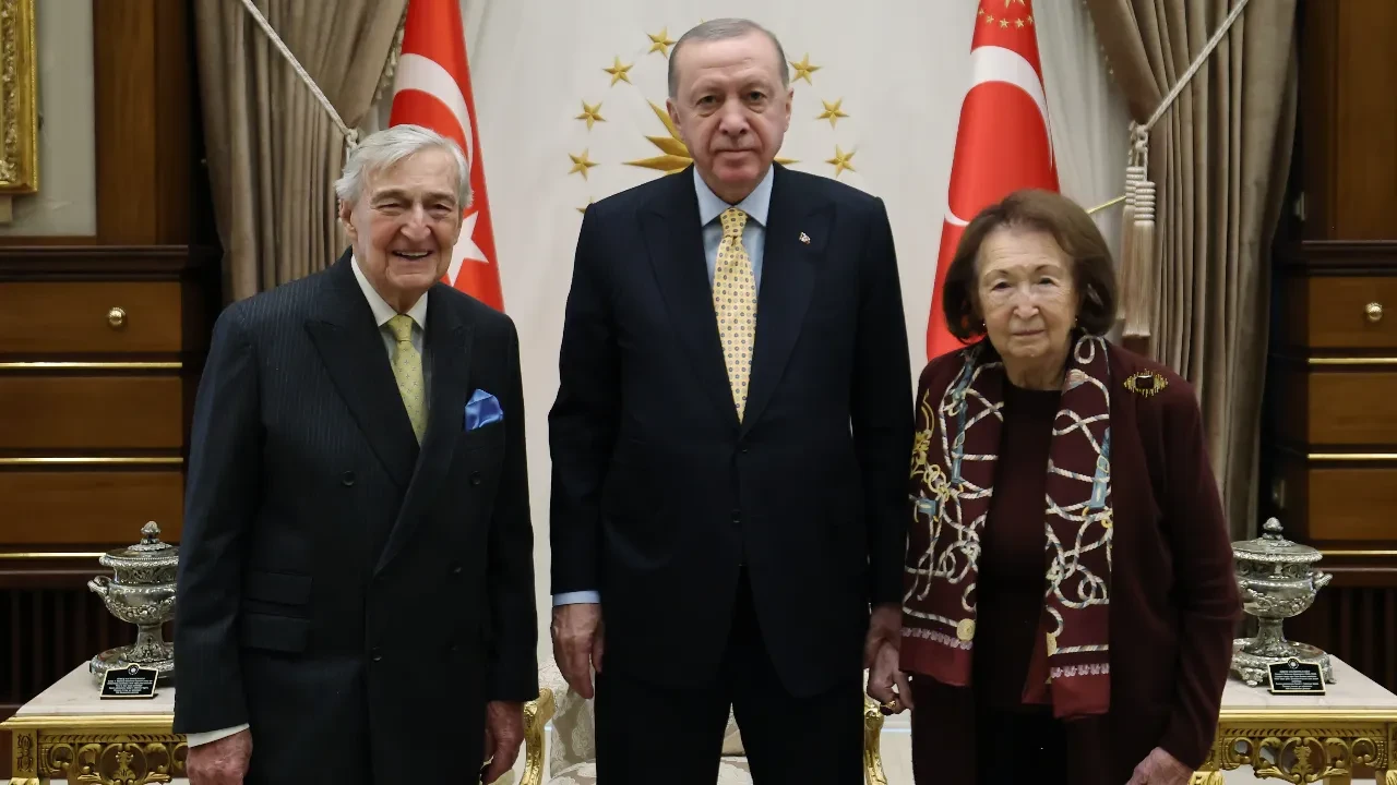 Cumhurbaşkanı Erdoğan, Rahmi Koç ve Semahat Arsel ile görüştü