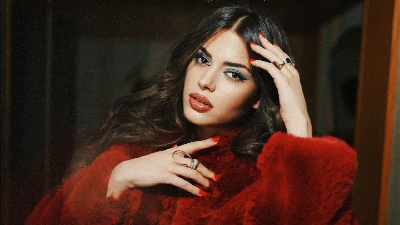 Derin Talu şimdi de fenomenleri hedef aldı! 