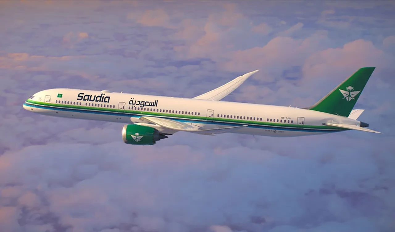 Saudia şirketinin yolcu uçağı